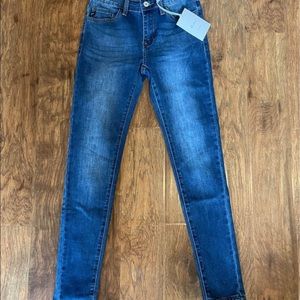 NWT KanCan Skinny Jeans size 3